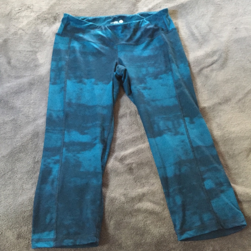 Old Navy Active Crops
